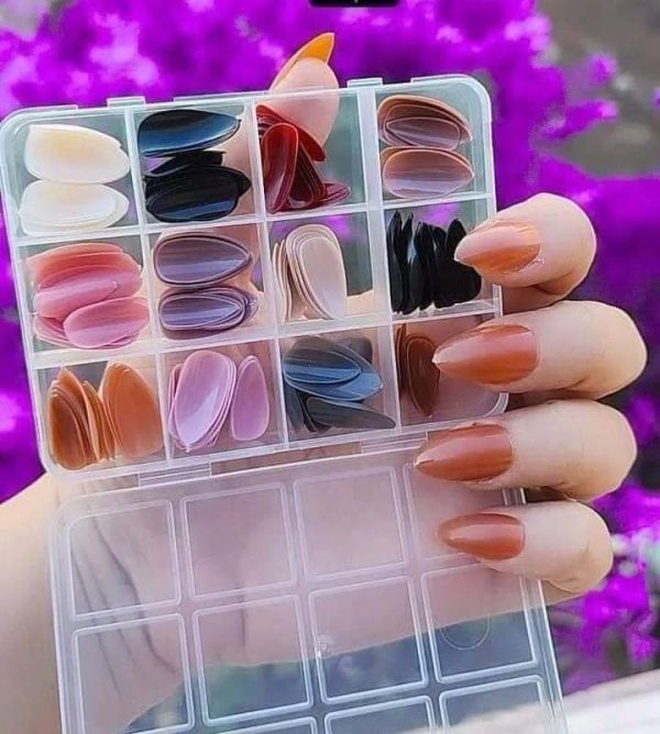 288 Pcs Colorful Nails Box