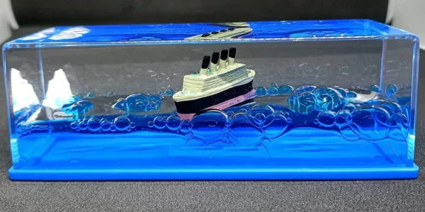 Titanic Cruise Ship & Iceberg Fluid Liquid Wave Decoration